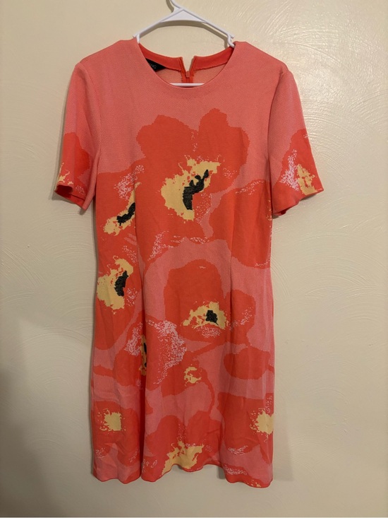 Ming Wang Dresses & Skirts - Ming Wang Medium Coral Floral Knit Shift Dress Short Sleeve Career Cocktail